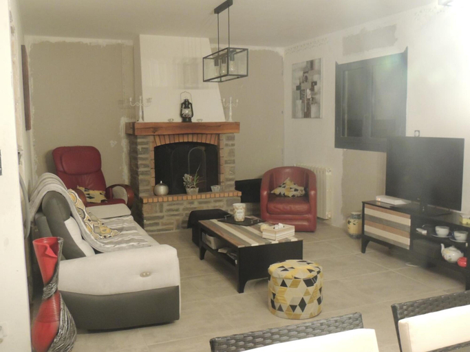 Bedroom 4, Les Chataigniers, Gard