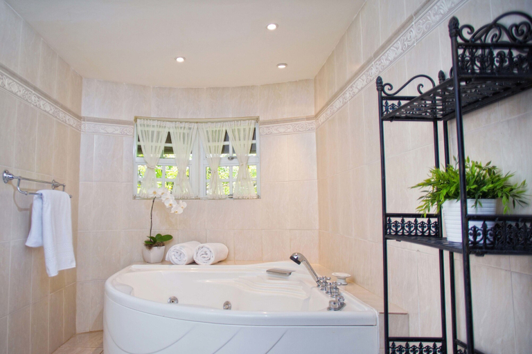 Bathroom, Villas Los Pinos by Casa de Campo Resort & Villas, La Romana