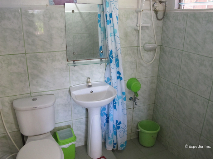Bathroom 4, Seashore Beach Resort, Puerto Galera