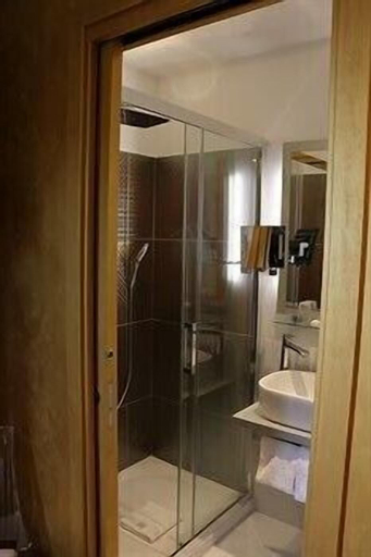 Bedroom 4, Hôtel Boutique Richelieu Lyon Gare Part Dieu, Rhône