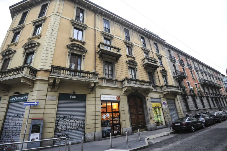 Exterior & Views, Ariberto 19, Milano