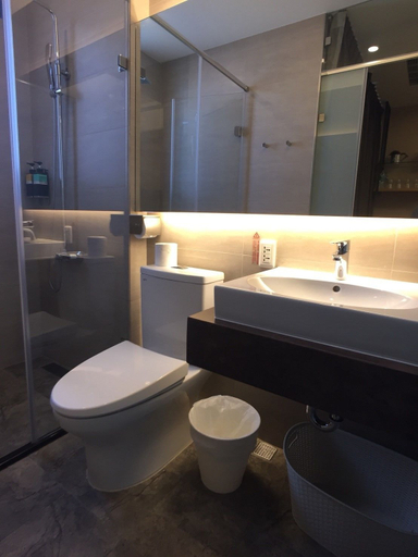Bathroom 4, Joy Inn, Changhua
