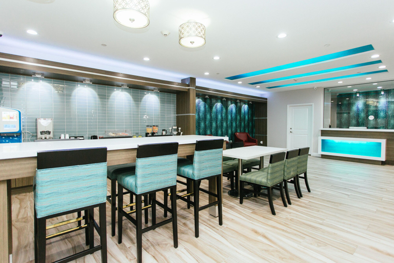 Food & Drinks 4, Express Inn - Spring, Houston