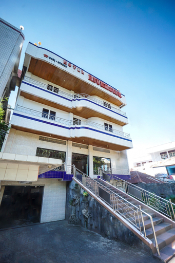 Exterior & Views 2, Riverside Hotel, Manado