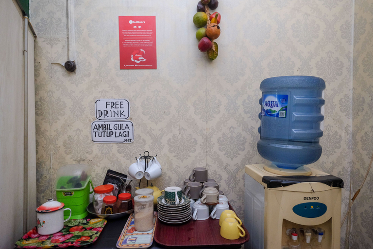 Food & Drinks 5, RedDoorz @ Mamagayo Inn Yogyakarta, Yogyakarta