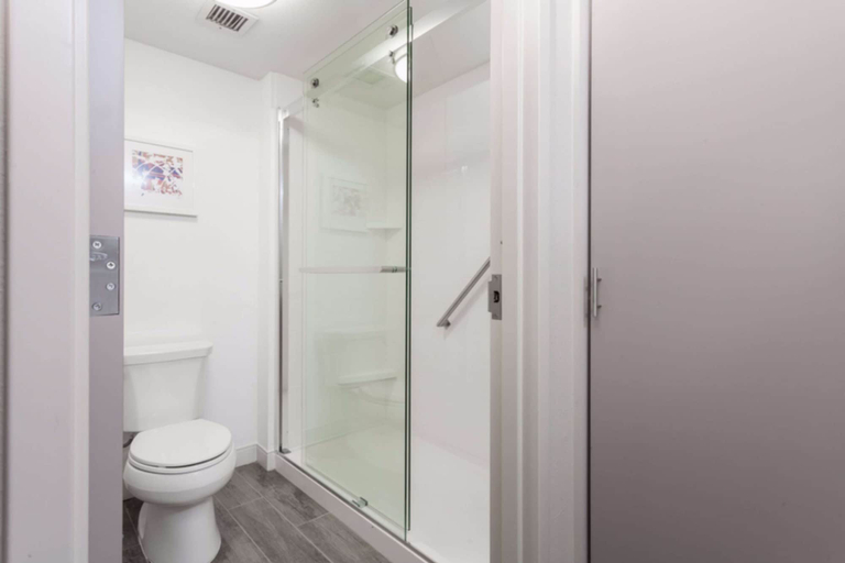 Bathroom 3, Hampton Inn & Suites Dallas-DFW Airport North-Grapevine, Tarrant