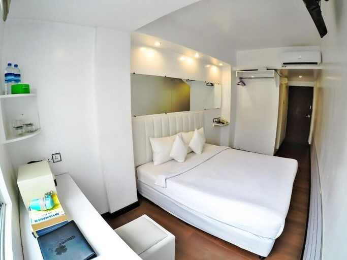 Bedroom 3, Clover Hotel City Center, Yangon