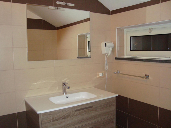 Bathroom 3, Holiday Affittacamere, Cosenza