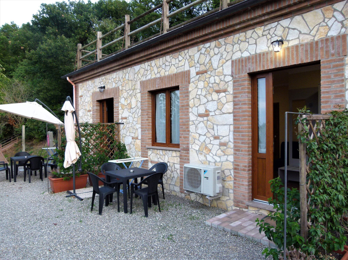 Exterior & Views 2, Agriturismo La Pietriccia, Siena