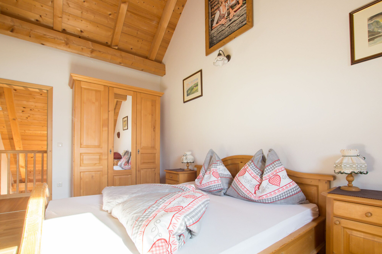 Bedroom 3, Ferienhof Margarthengut, Vöcklabruck