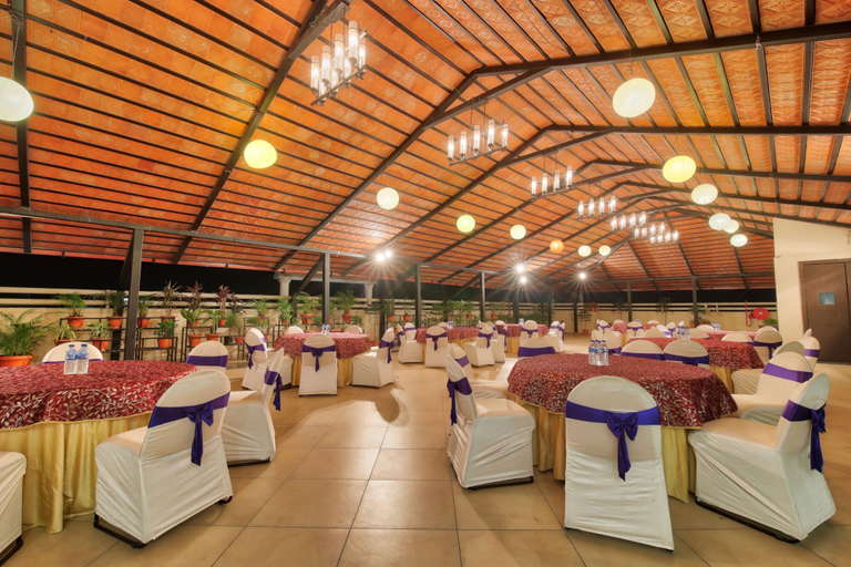 Food & Drinks 4, Vishwaratna Hotel, Kamrup Metropolitan