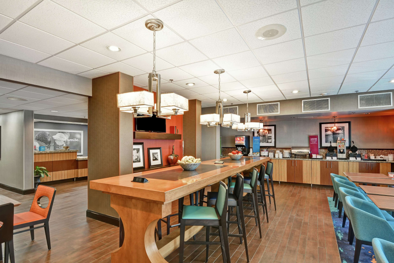 Food & Drinks 5, Hampton Inn Charlotte-Gastonia, Gaston