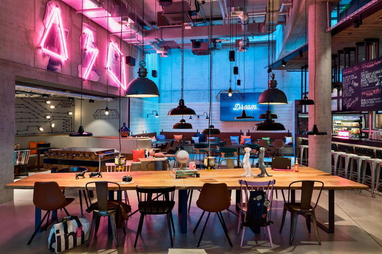 Food & Drinks 2, Moxy Frankfurt City Center, Frankfurt am Main