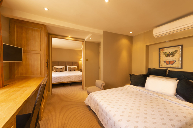 Bedroom 3, The Fielding Hotel, London