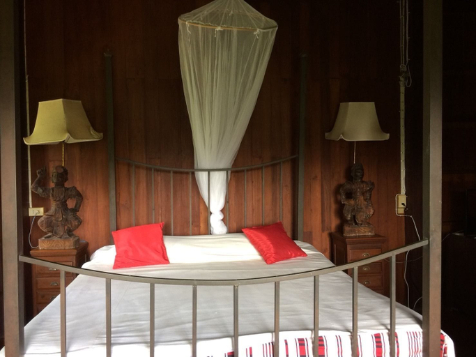 Bedroom 3, Ruenthairimhaad Resort, Muang Rayong