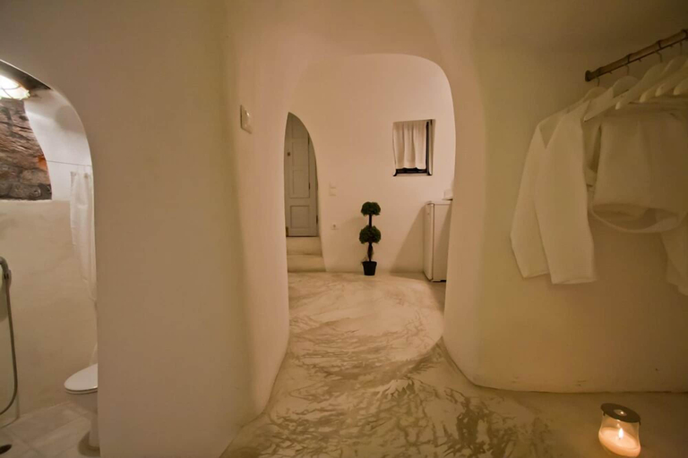 Bedroom 4, Onar Villas Oia - Onar Hotels Collection, South Aegean