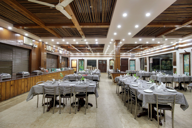 Food & Drinks 5, Wood castle Spa & Resort, Nainital