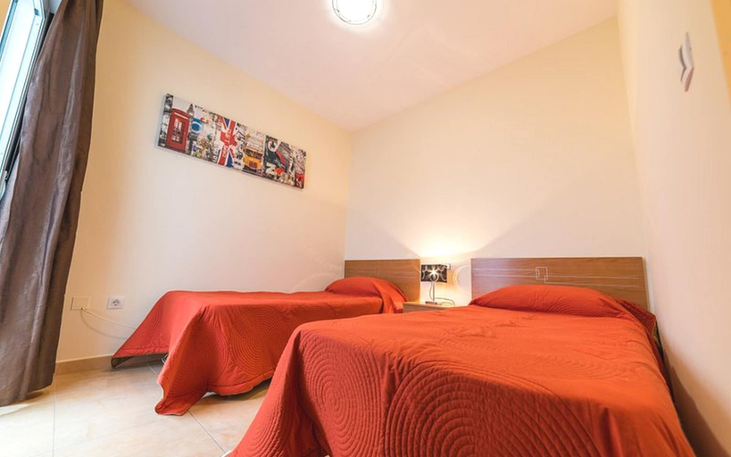 Bedroom 3, Calle Cuesta | 6 Pax | Second Line | 2331-AW, Málaga
