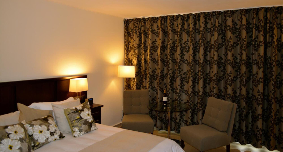Bedroom 4, New Brookfields Hotel, Western Urban