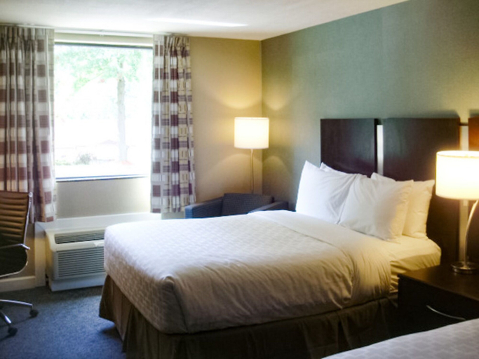 Bedroom 3, Clarion Inn Belle Vernon, Westmoreland