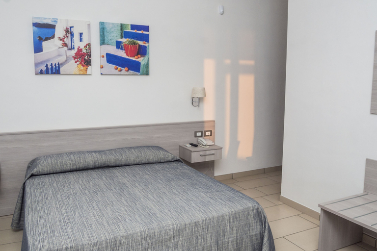 Bedroom 2, Holiday Affittacamere, Cosenza