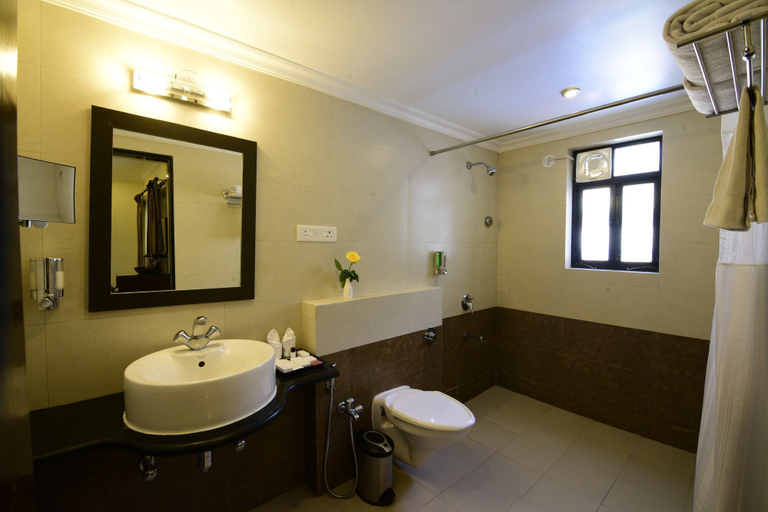 Bathroom 4, Goa Villagio Resort & Spa, South Goa