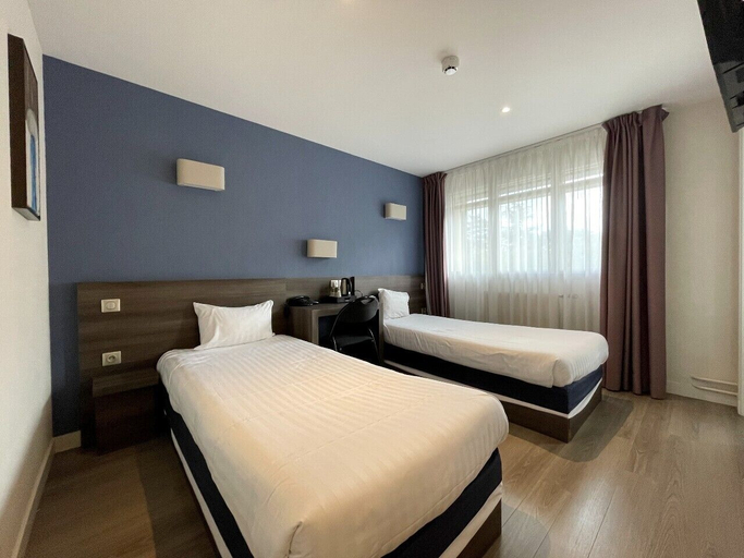 Bedroom 3, Valpré Lyon Hôtel, Rhône
