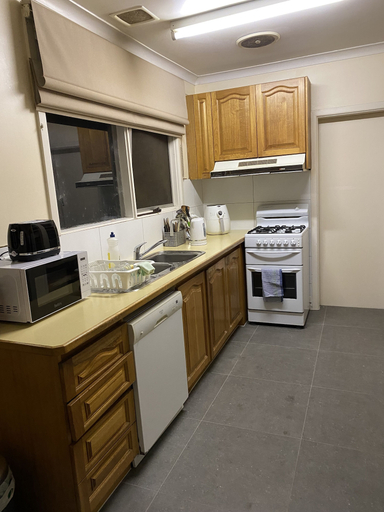 Others 5, Doncaster Westfield Airbnb Shared House, Manningham - West