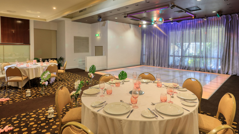 Food & Drinks 5, Swan Hill Resort, Swan Hill - Central