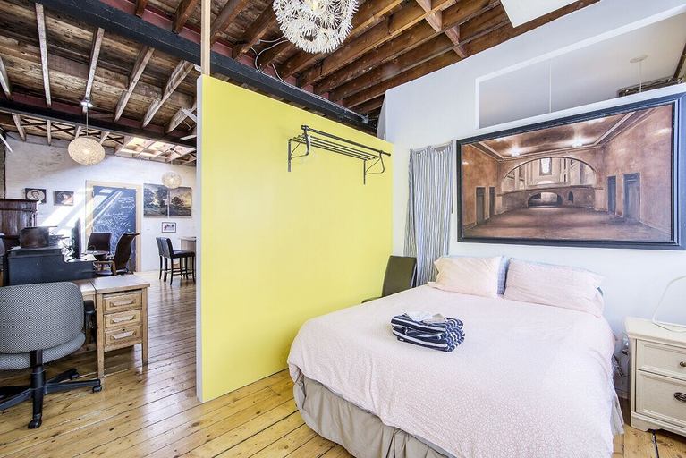 Bedroom 2, Comfortable Lofts in Downtown Toronto, Toronto