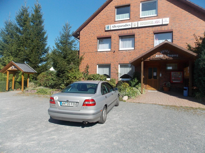 Exterior & Views 2, Landgasthof Allerparadies, Celle