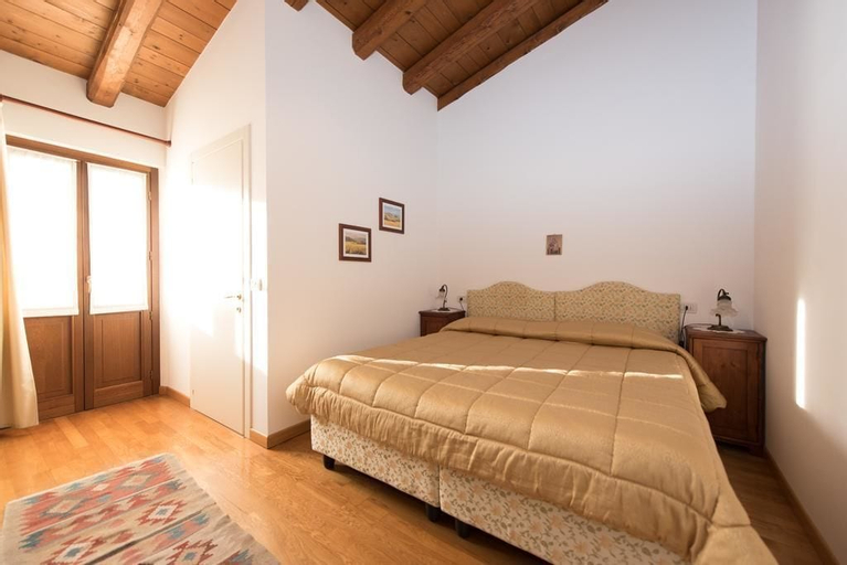 Bedroom 3, Alloggio Agrituristico Albafiorita, Udine
