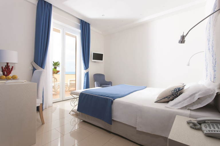 Bedroom 3, Hotel Corallo Sorrento, Napoli