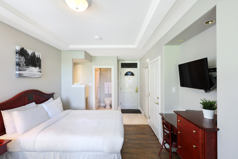 Bedroom 2, Crown Isle Resort and Golf Community, Comox-Strathcona