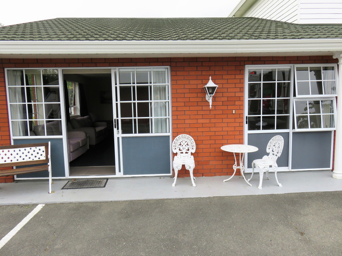 Exterior & Views 2, Admirals Motor Lodge, Marlborough