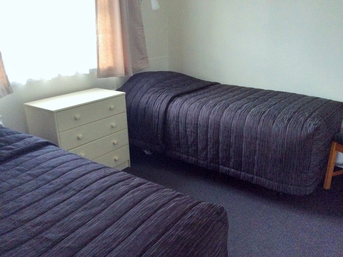 Bedroom 3, Alexandra Garden Court Motel, Central Otago