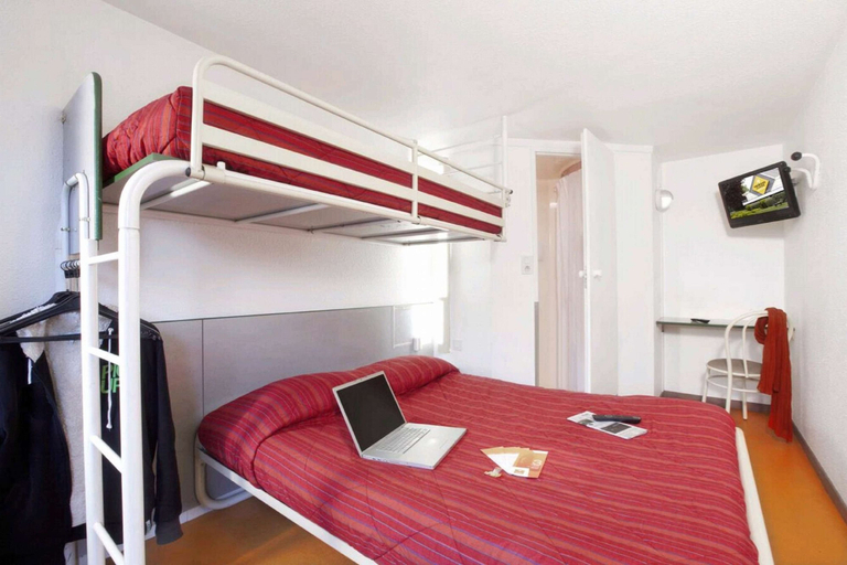 Bedroom 5, Premiere Classe Roanne - Perreux, Loire