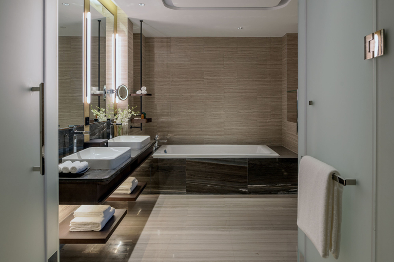 Bathroom 5, Hilton Jinan South Hotel & Residences, Jinan