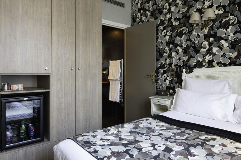 Bedroom 2, Hôtel Regent's Garden - Astotel, Paris