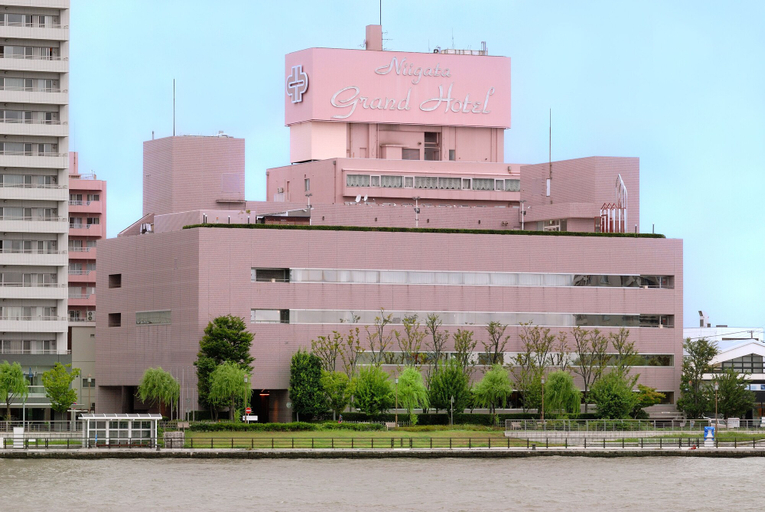 Exterior & Views 2, Niigata Grand Hotel, Niigata
