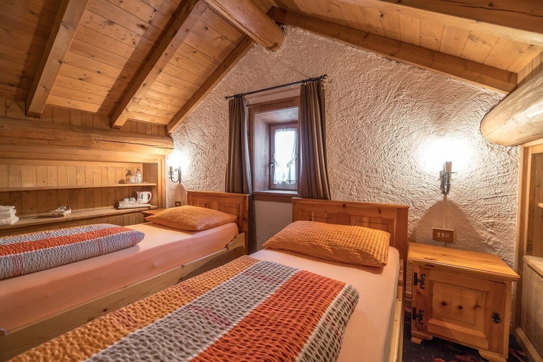 Bedroom 3, Baita Luleta, Sondrio
