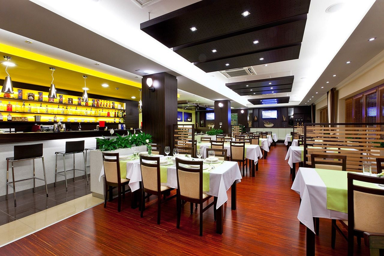 Food & Drinks 5, Hotel Viktor, Bratislava