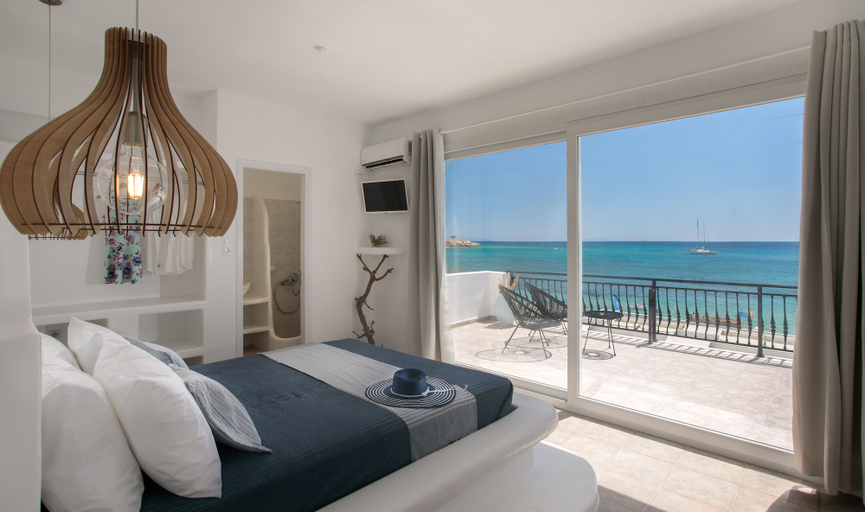 Bedroom 1, Manios Suites, South Aegean