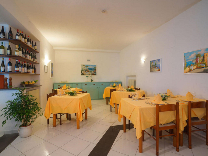 Food & Drinks 4, La Luna, Napoli
