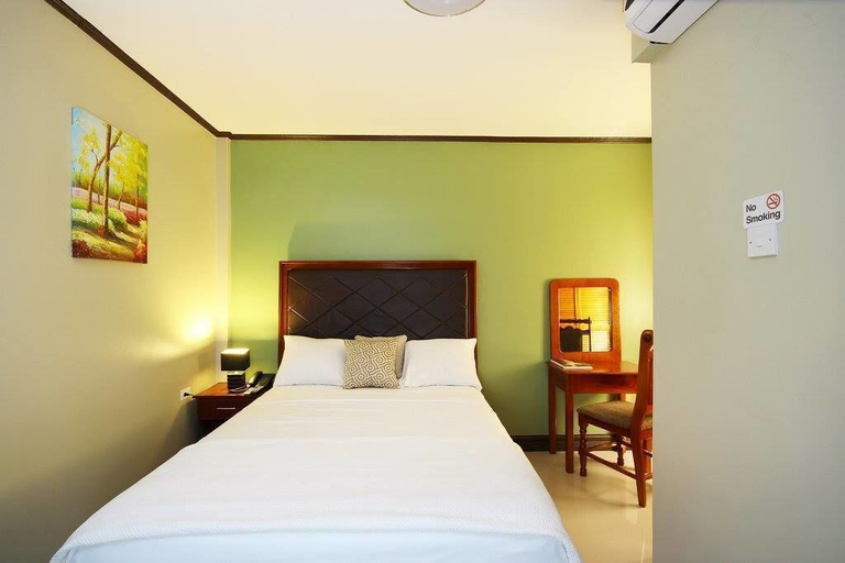 Bedroom 2, Luxury Hotel & Apts, City of Georgetown