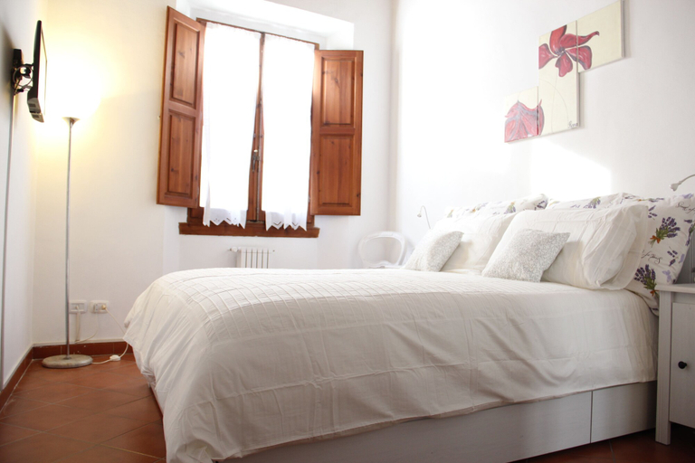 Bedroom 4, Santa Maria, Florence