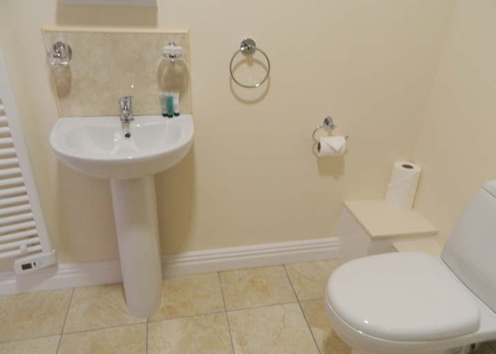 Bathroom 3, Lumb Farm Country Club, Derbyshire