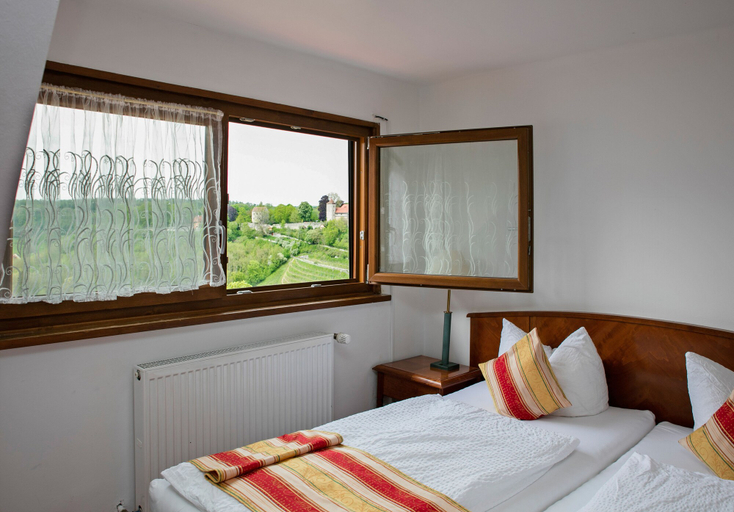 Bedroom 3, Hotel am Siebersturm, Ansbach