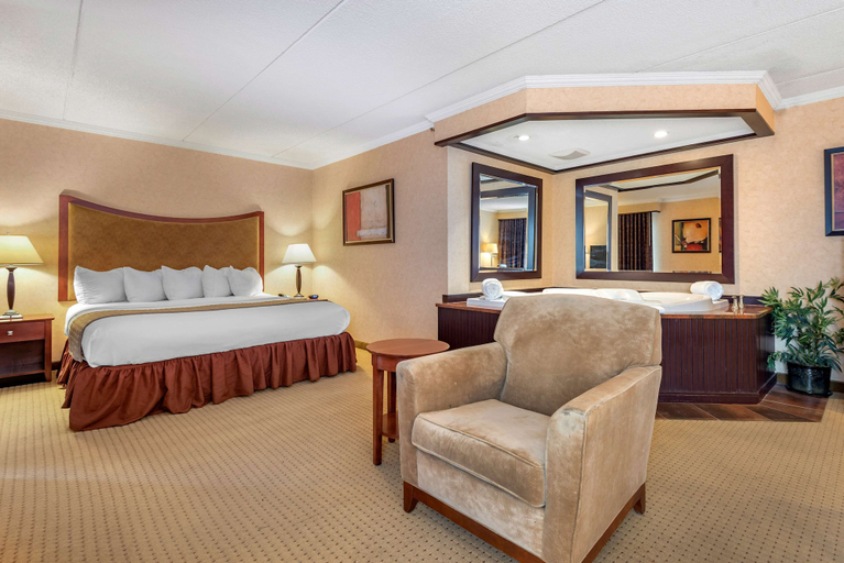 Bedroom 3, Best Western Plus Oswego Hotel and Conference Center, Oswego