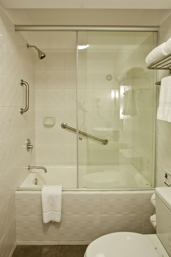 Bathroom 4, Tierra Viva Miraflores Larco, Lima